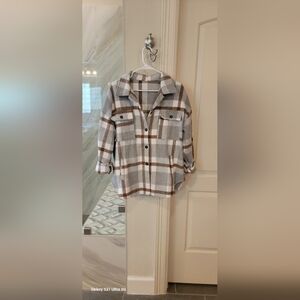 Flannel shacked. Size Large.  Cute plaid.